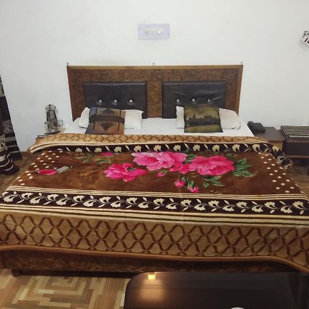 Mini Moti Mahal By Mtmc Rooms จามมู ภายนอก รูปภาพ
