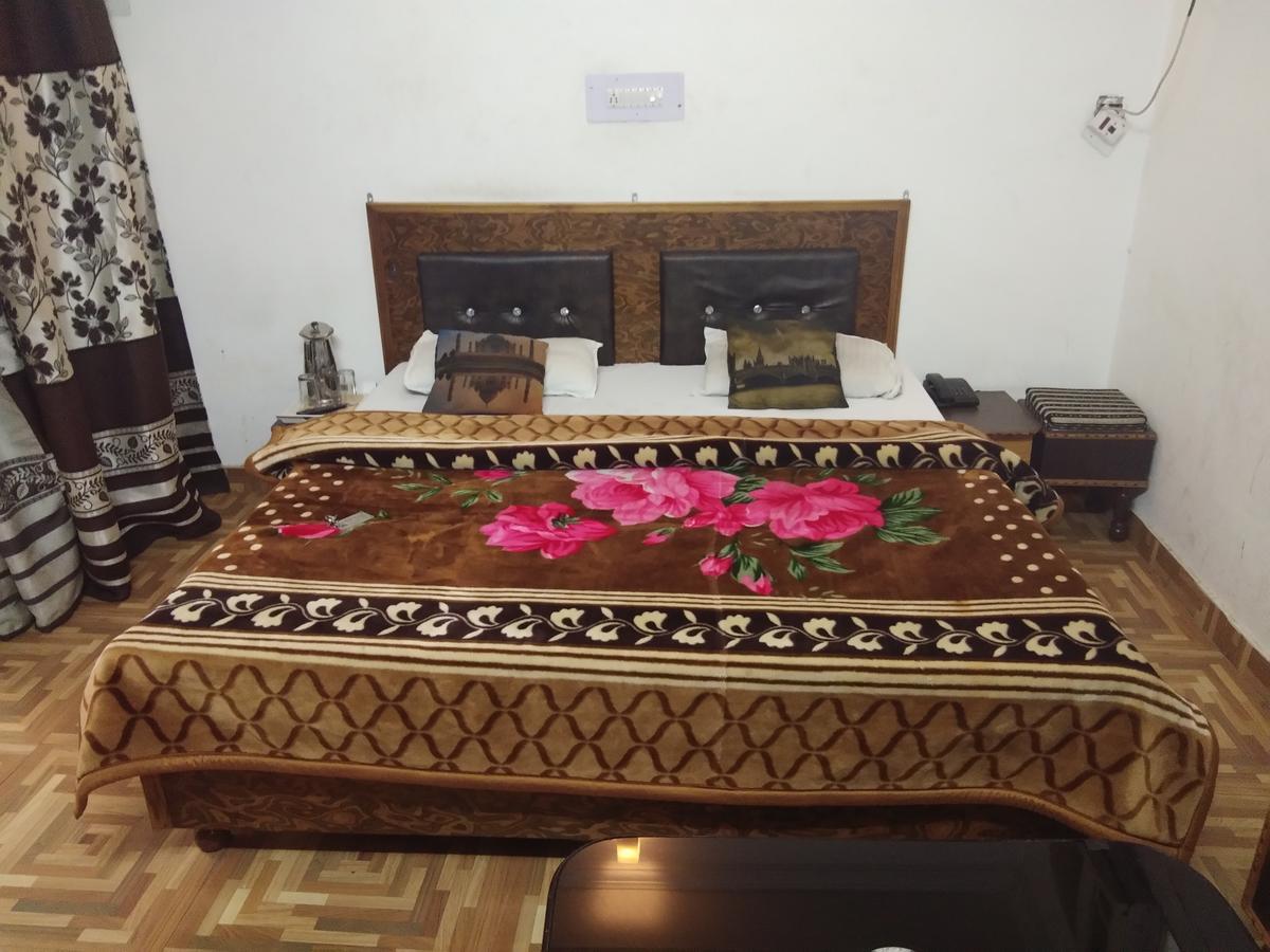 Mini Moti Mahal By Mtmc Rooms จามมู ภายนอก รูปภาพ