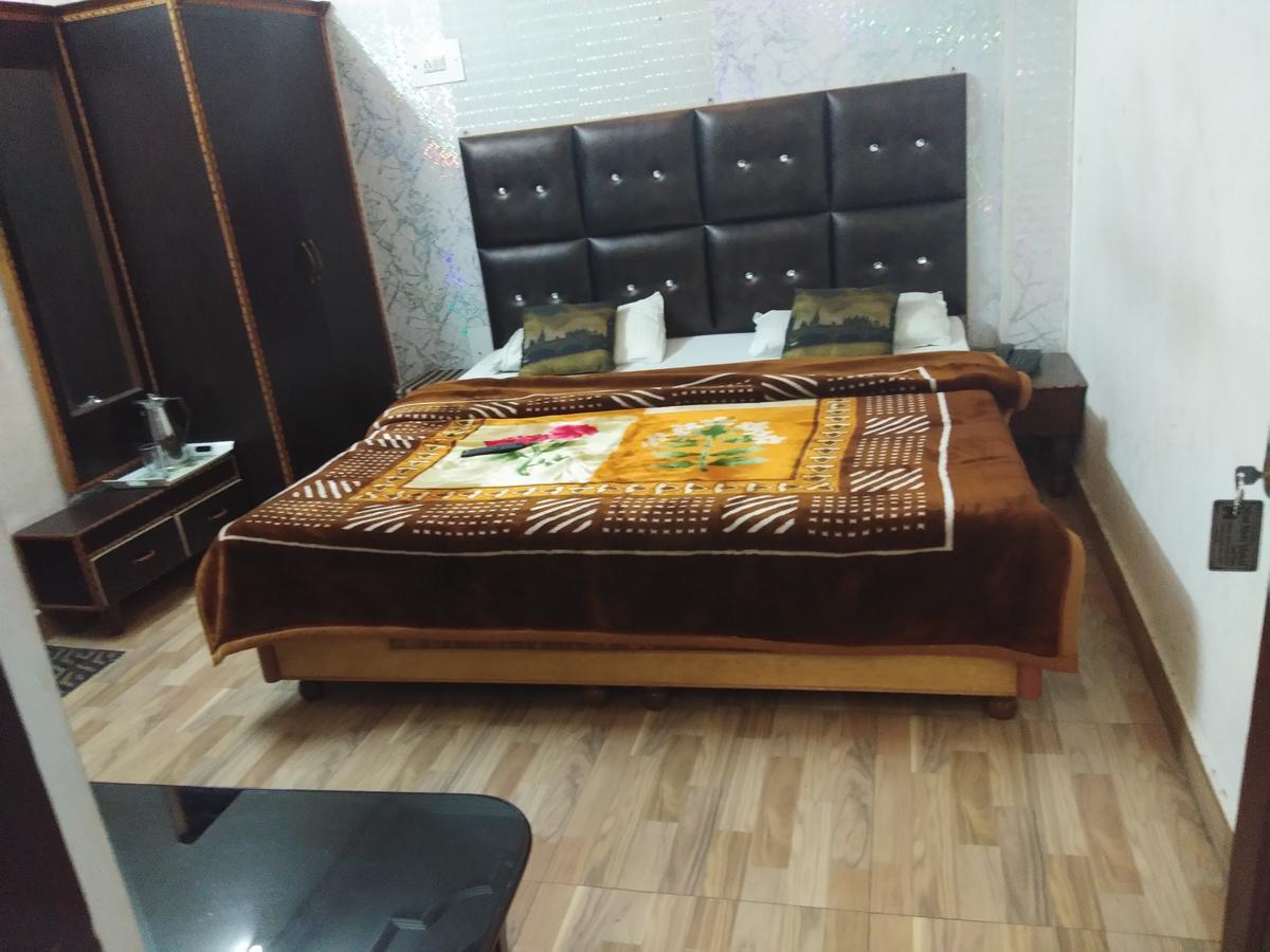 Mini Moti Mahal By Mtmc Rooms จามมู ภายนอก รูปภาพ