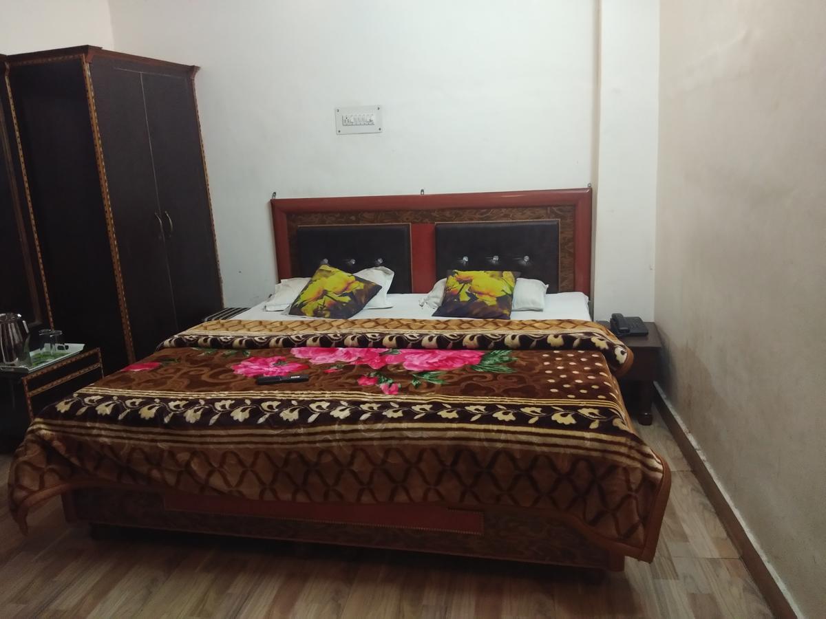 Mini Moti Mahal By Mtmc Rooms จามมู ภายนอก รูปภาพ